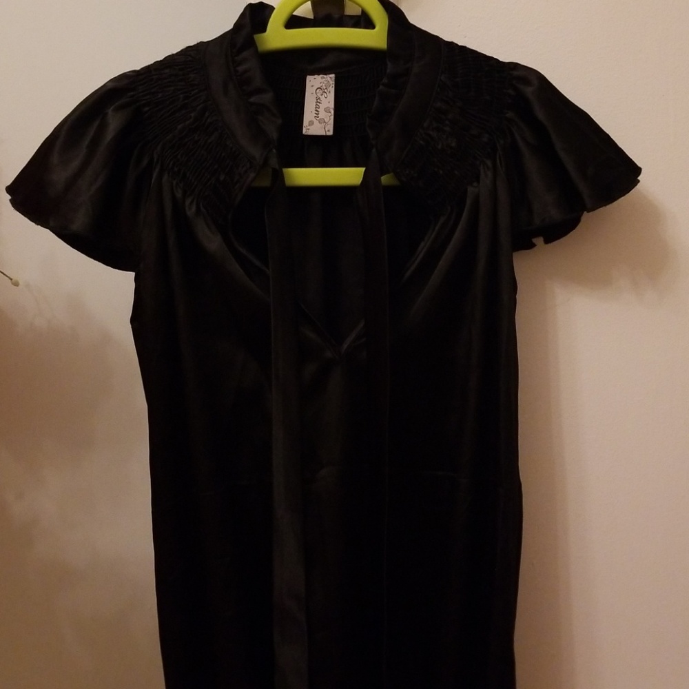 Top - Picture 2 of 4